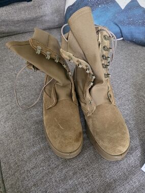 Combat Boots size 5R (37)